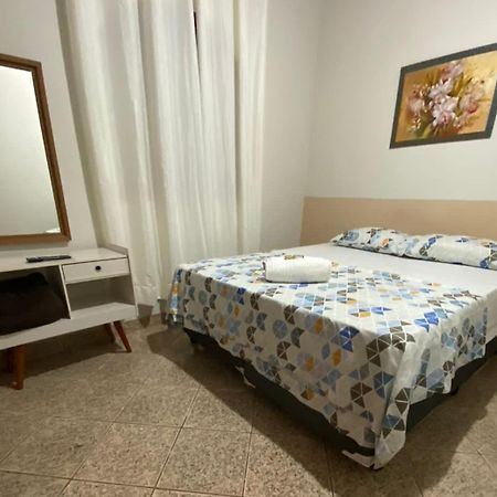 Pousada E Hospedaria Regina Cachoeiro de Itapemirim Bagian luar foto