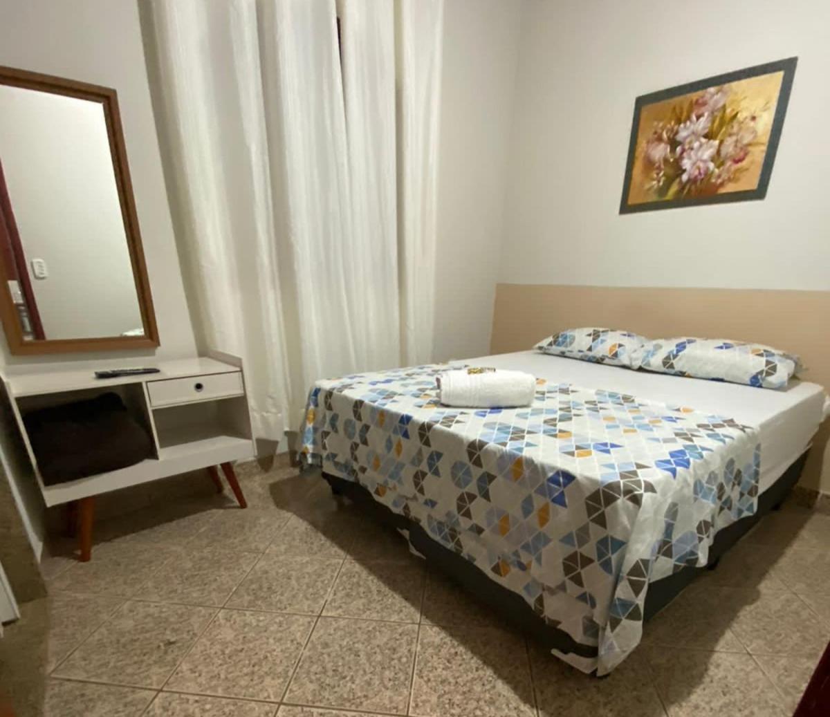 Pousada E Hospedaria Regina Cachoeiro de Itapemirim Bagian luar foto