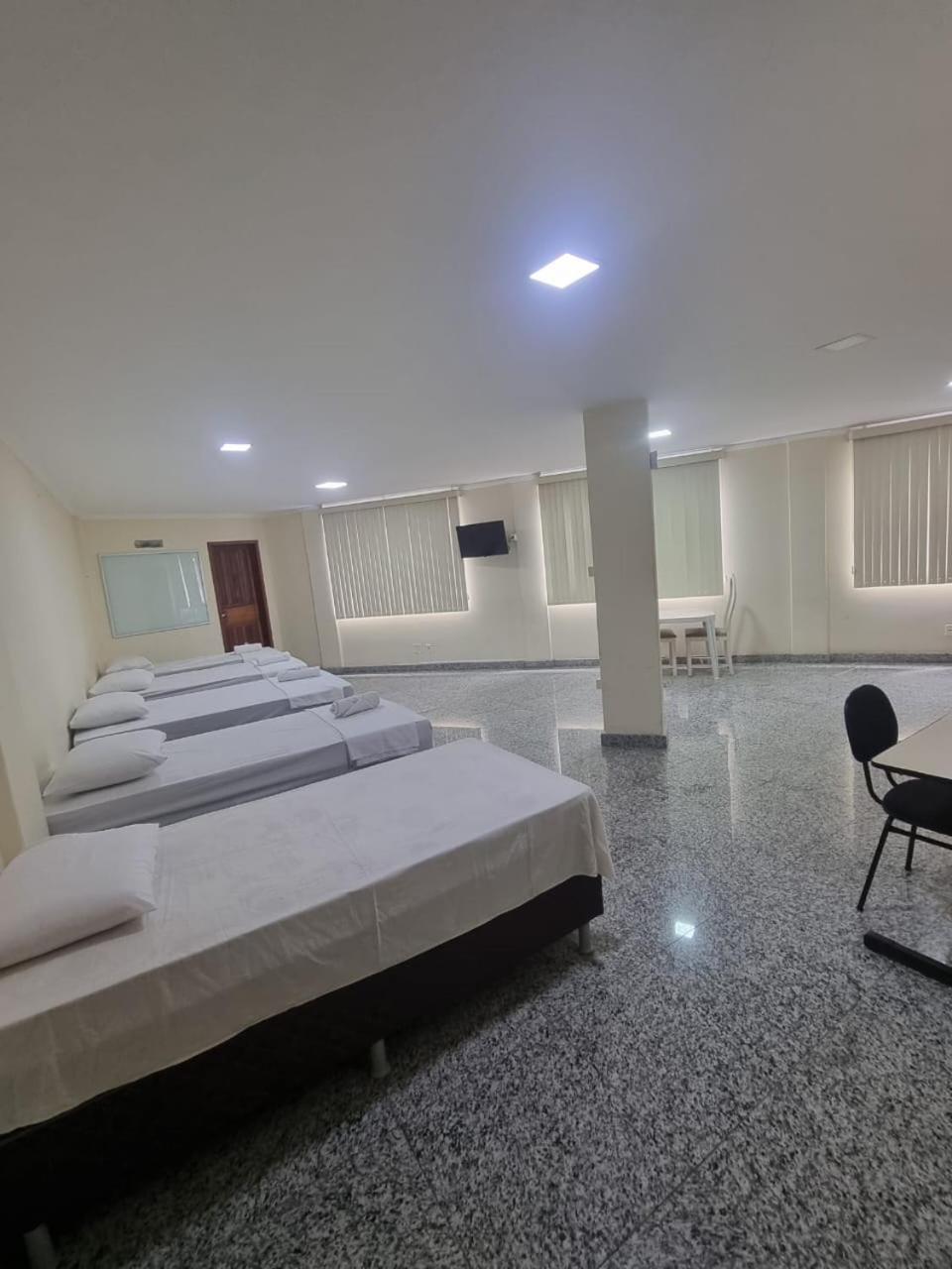 Pousada E Hospedaria Regina Cachoeiro de Itapemirim Bagian luar foto